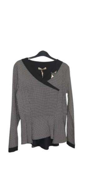 Acr Fashion Black And White Dotted Blazzers Size 42